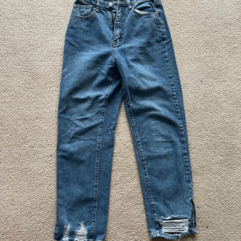 PrettyLittleThing Blue Straight Leg Jeans